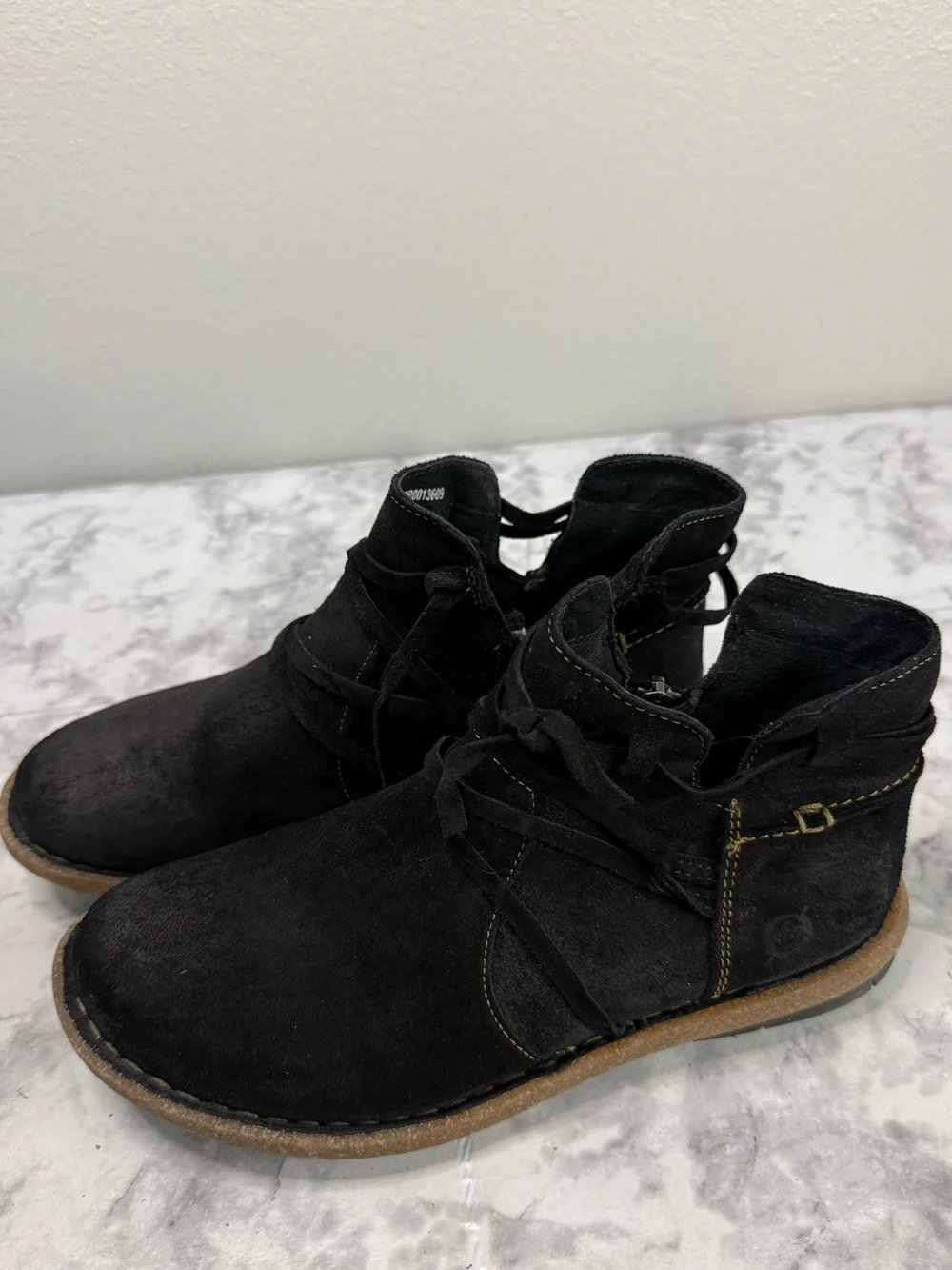 Born Black Women's Suede Leather Ankle Boots size 8 1/2